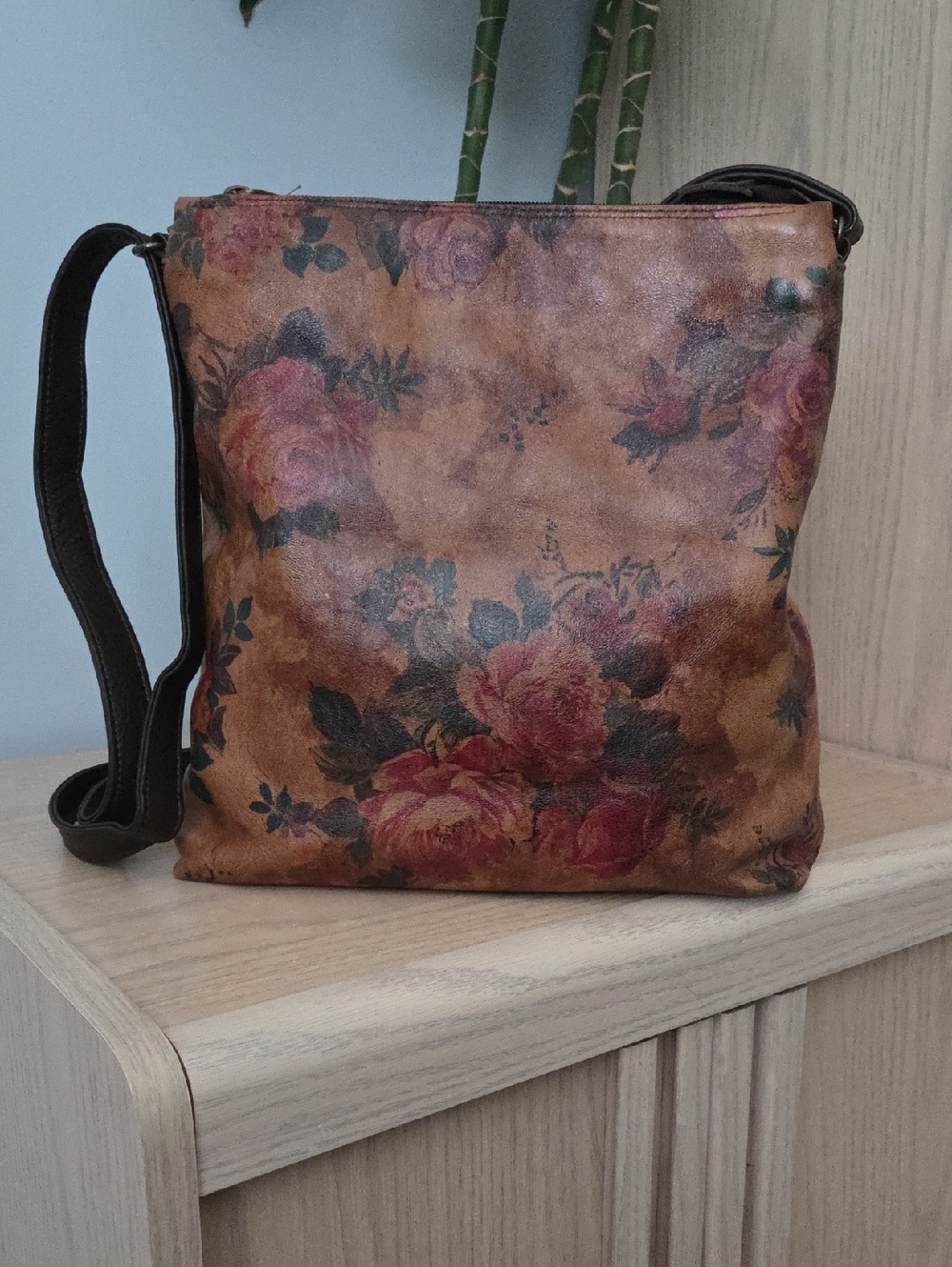 Matteo Mio Brown Leather Floral & Pink Roses Crossbody Bag